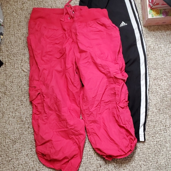 2 pair of capris Adidas and Calvin Klein - Picture 2 of 5